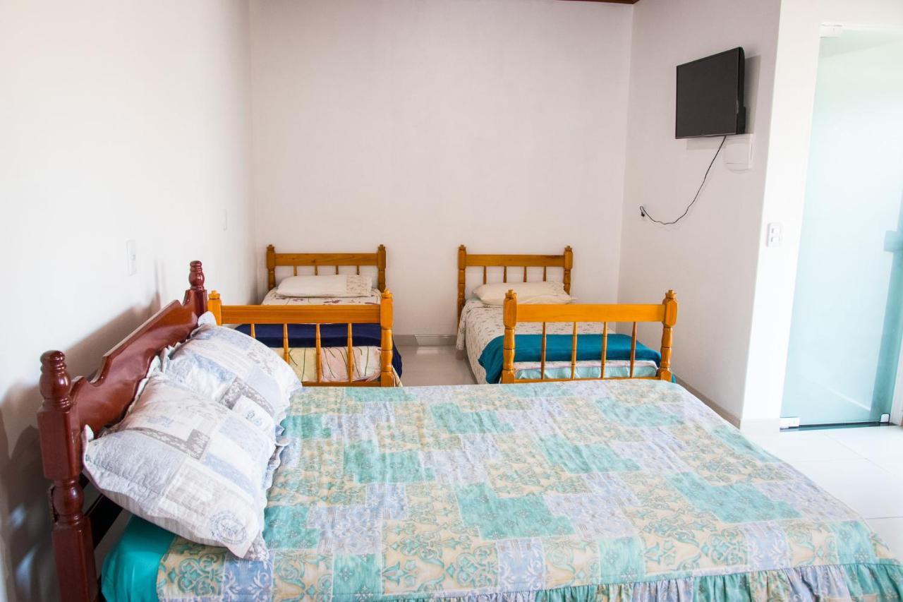 Apartamento confortável e amplo, próximo ao Parque Beto Carrero e praia de Armação Penha  Exterior foto